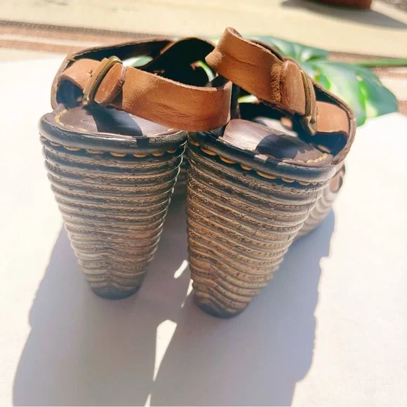 Women’s Born Platform Wedge Brown Leather Sandals 7 - Picture 9 of 10
